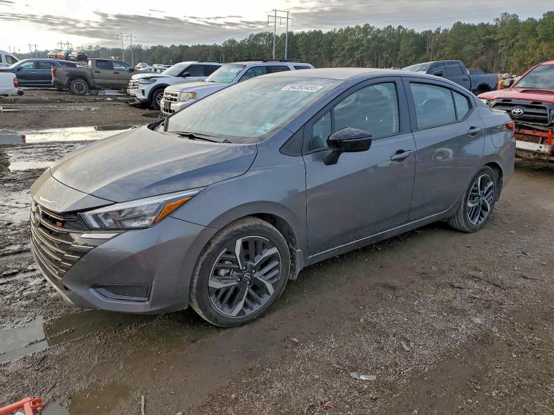 Фото 1 - NISSAN VERSA