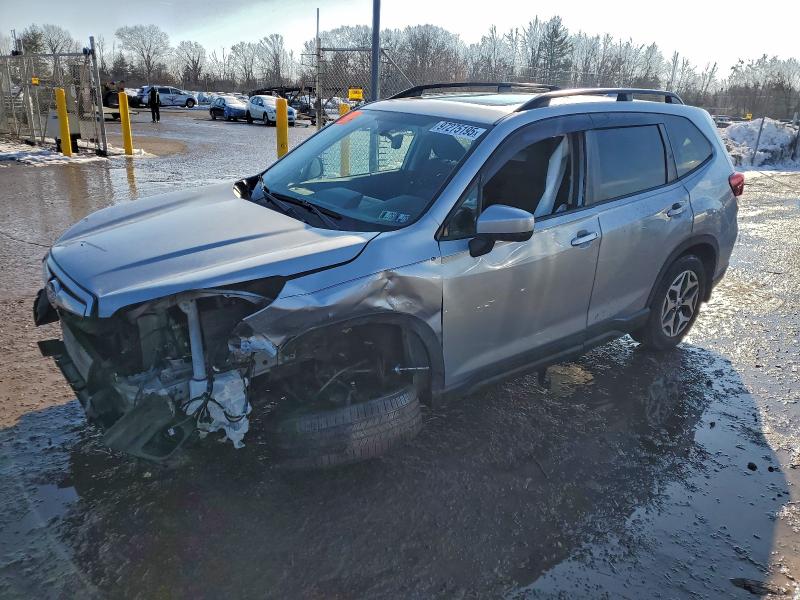 Фото 1 - SUBARU FORESTER