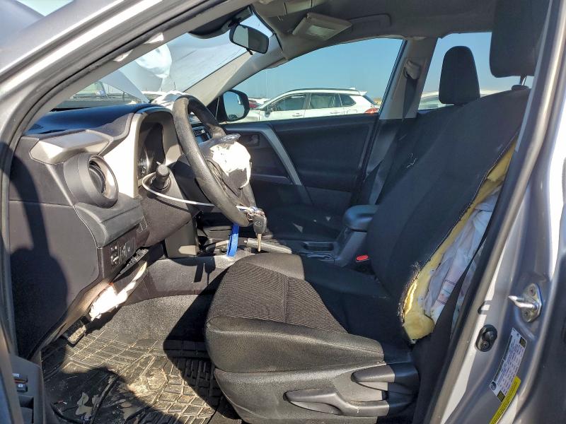 Фото 7 - TOYOTA RAV4