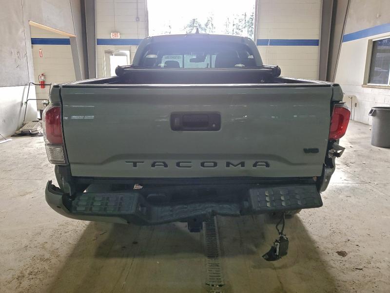 Фото 6 - TOYOTA TACOMA