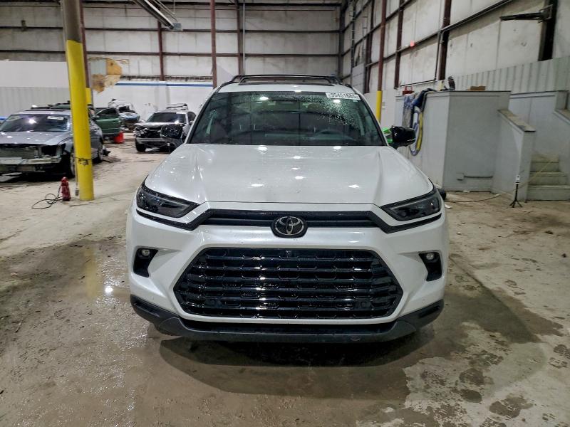 TOYOTA GRAND HIGH 2025 VIN 5TDACAB56SS054025