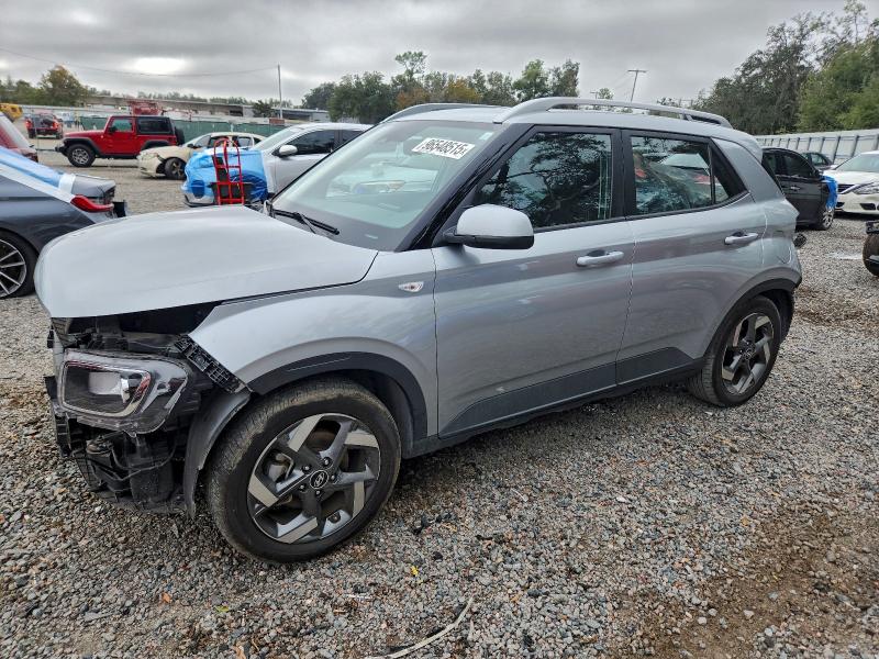 Фото 1 - HYUNDAI VENUE