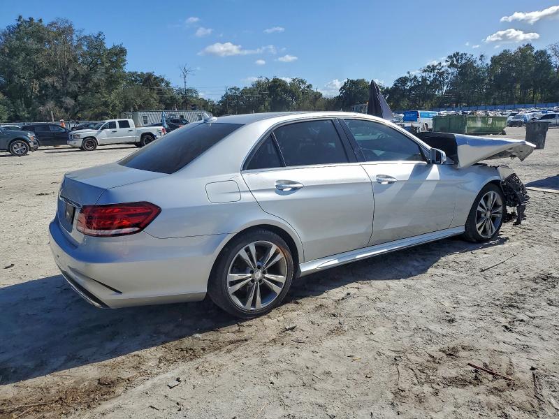 Фото 3 - MERCEDES-BENZ E-CLASS