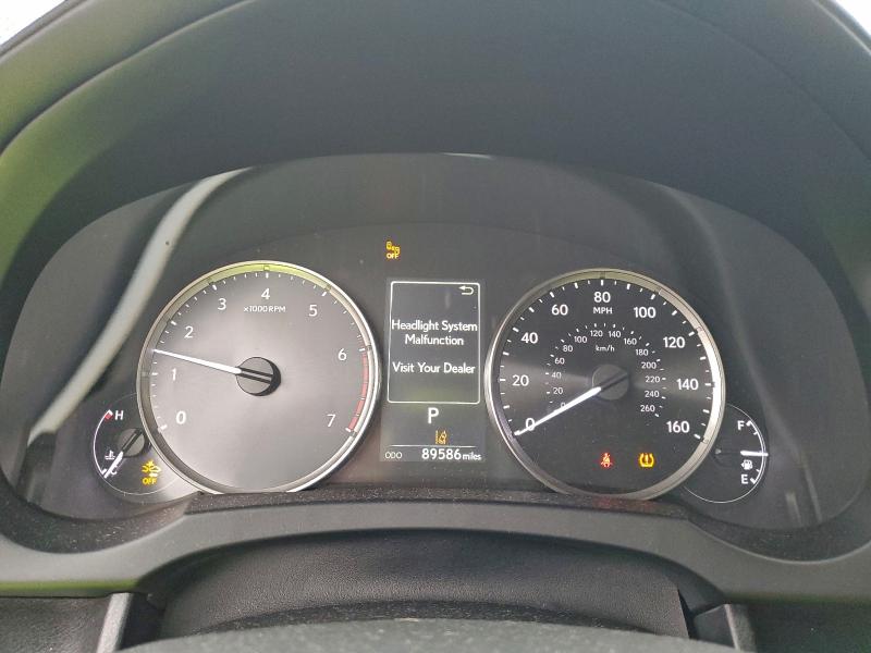 Фото 9 - LEXUS IS