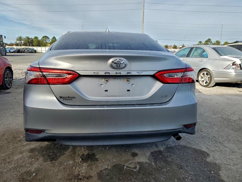 Фото 6 - TOYOTA CAMRY