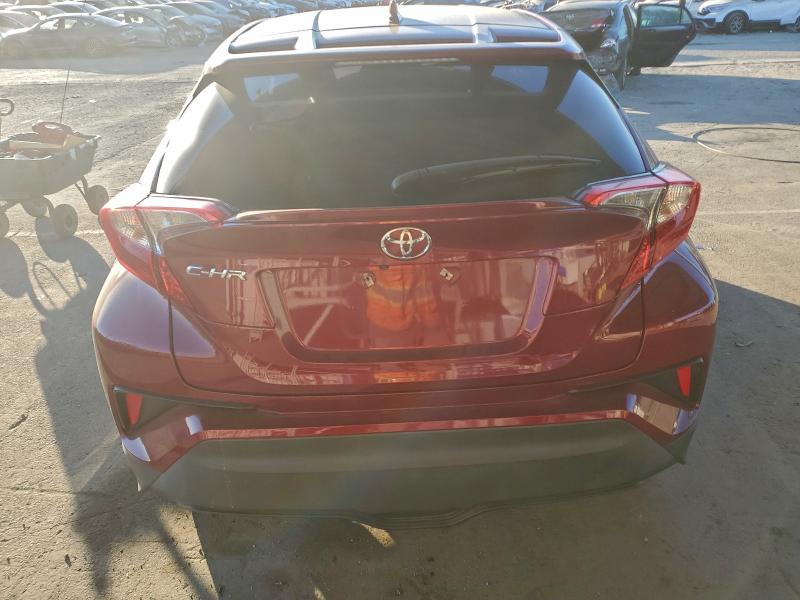 Фото 6 - TOYOTA C-HR