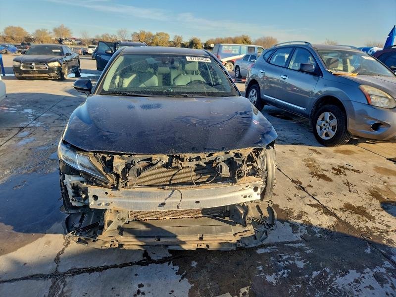 Фото 5 - TOYOTA CAMRY