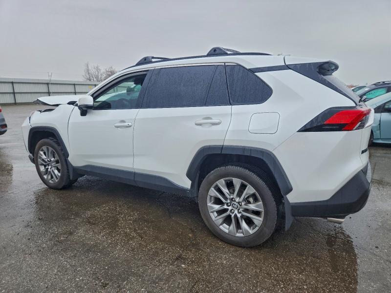 Фото 2 - TOYOTA RAV4