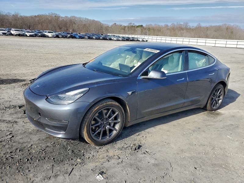Фото 1 - TESLA MODEL 3