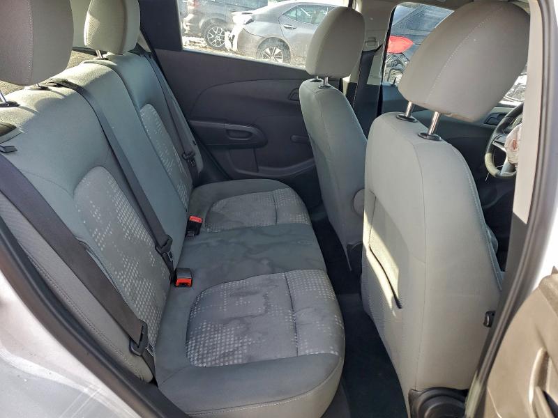 Фото 10 - CHEVROLET SONIC