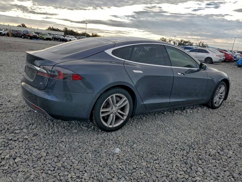 Фото 3 - TESLA MODEL S
