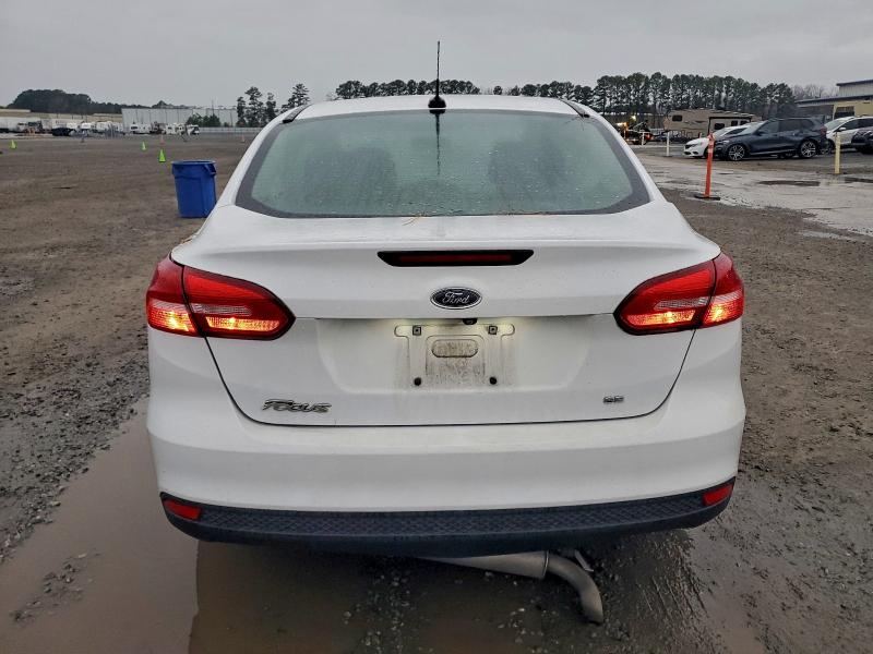 Фото 6 - FORD FOCUS