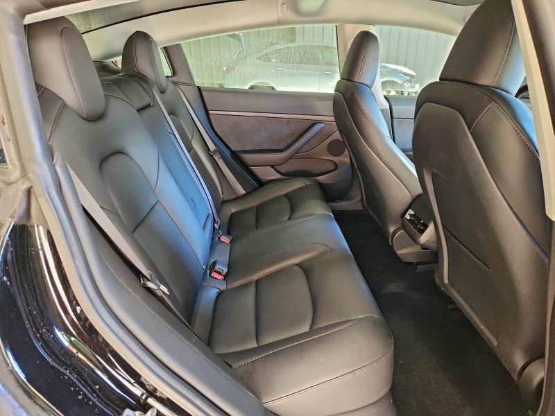 Фото 10 - TESLA MODEL 3