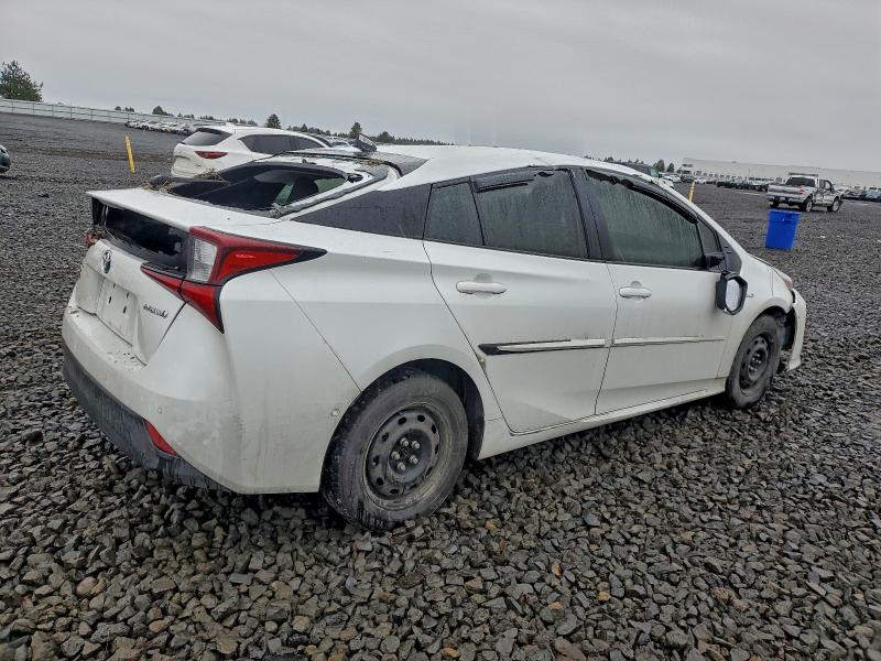 Фото 3 - TOYOTA PRIUS