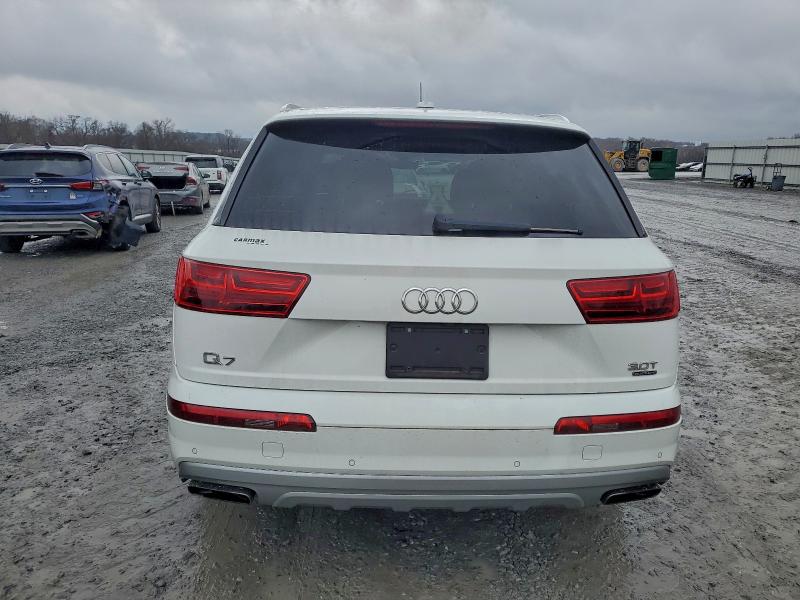 Фото 6 - AUDI Q7