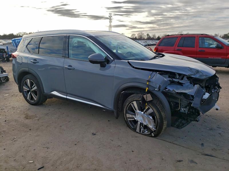 Фото 4 - NISSAN ROGUE