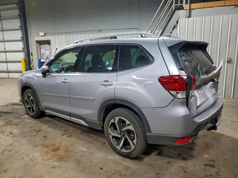 Фото 2 - SUBARU FORESTER