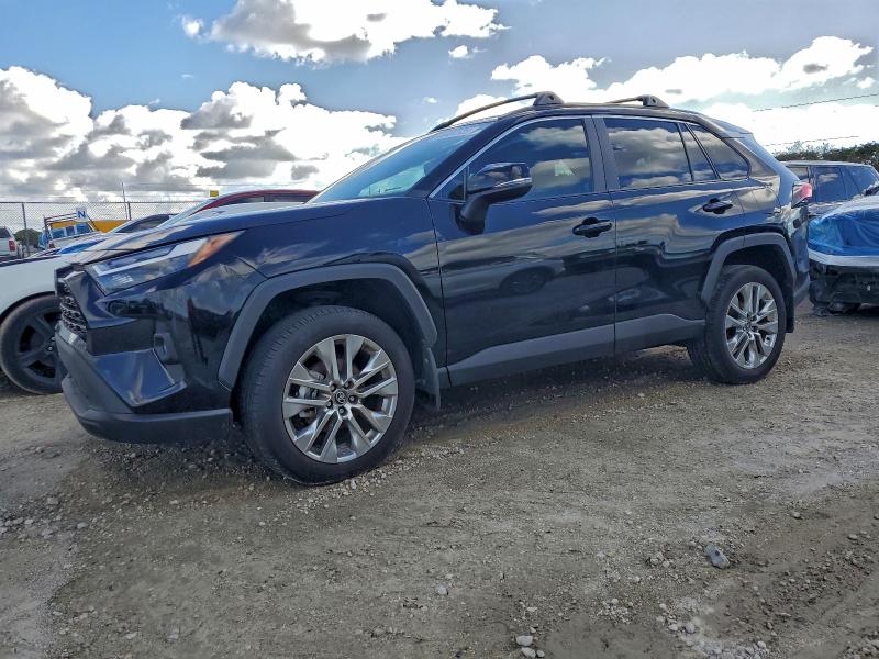 Фото 1 - TOYOTA RAV4