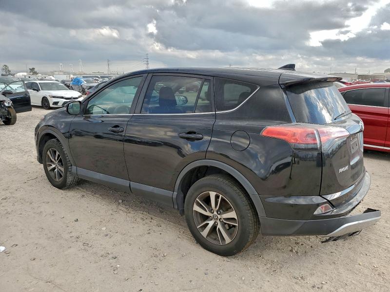 Фото 2 - TOYOTA RAV4