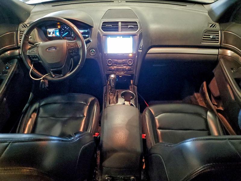 Фото 8 - FORD EXPLORER