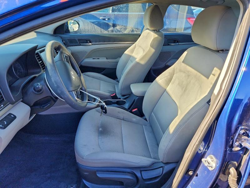 Фото 7 - HYUNDAI ELANTRA