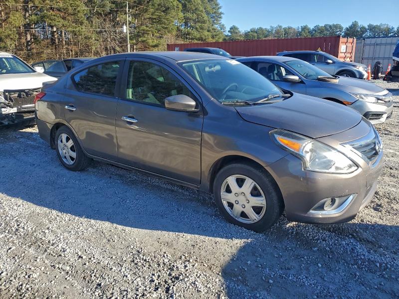 Фото 4 - NISSAN VERSA