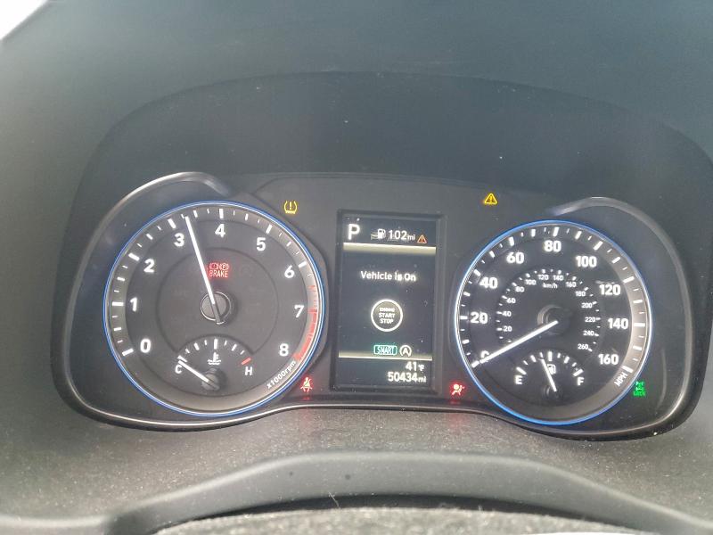 Фото 9 - HYUNDAI KONA