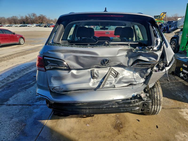 Фото 6 - VOLKSWAGEN TAOS S