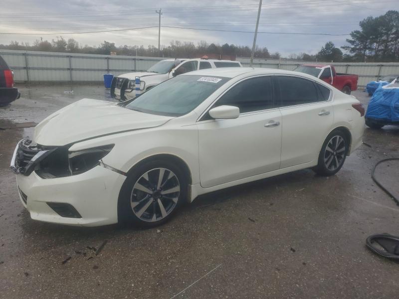 Фото 1 - NISSAN ALTIMA