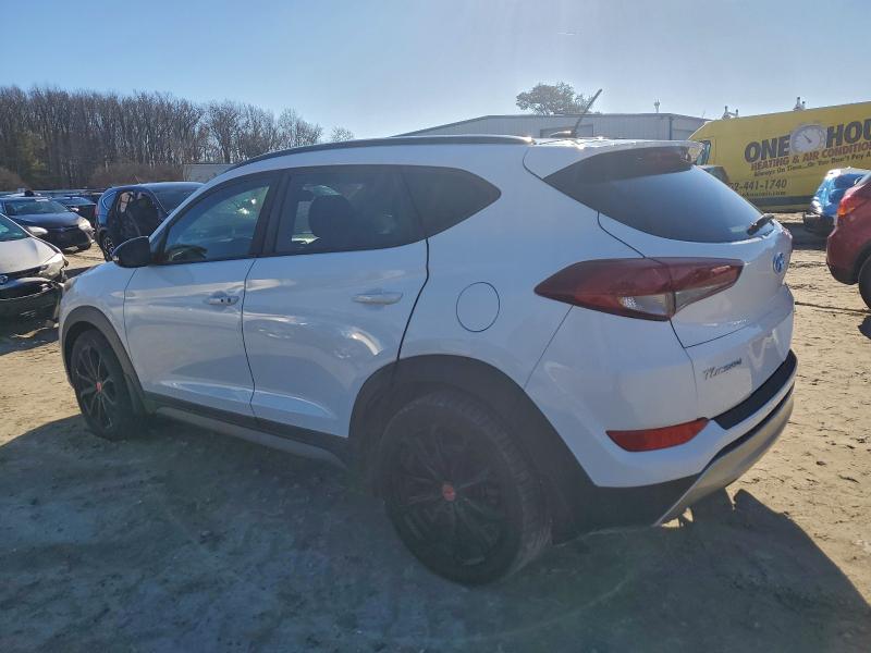 Фото 2 - HYUNDAI TUCSON