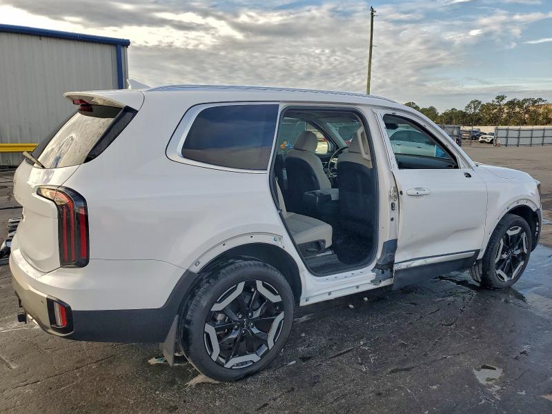 Фото 3 - KIA TELLURIDE