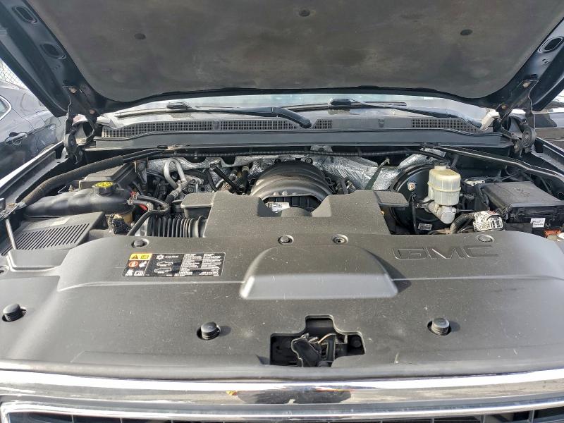 Фото 12 - GMC YUKON
