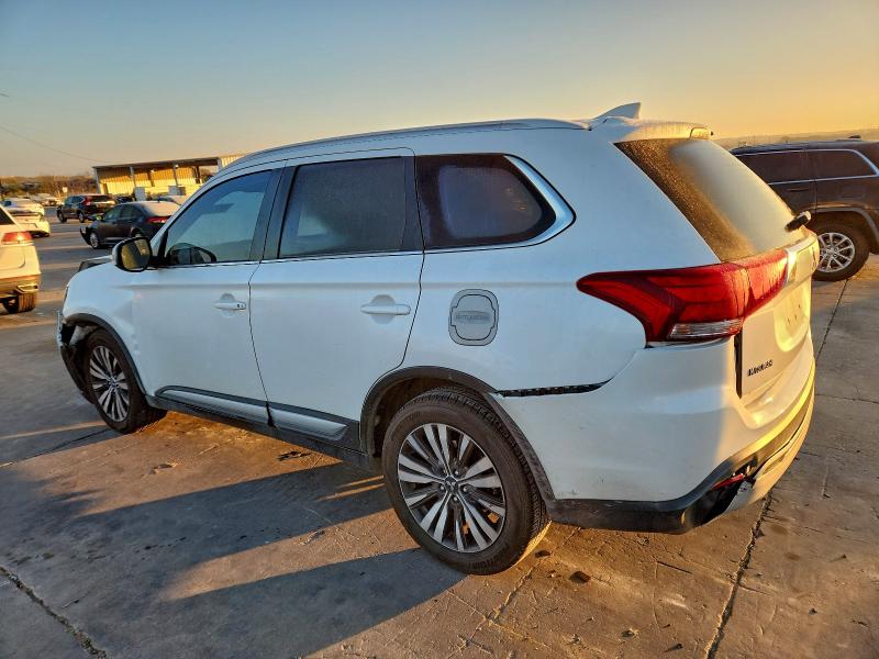 Фото 2 - MITSUBISHI OUTLANDER