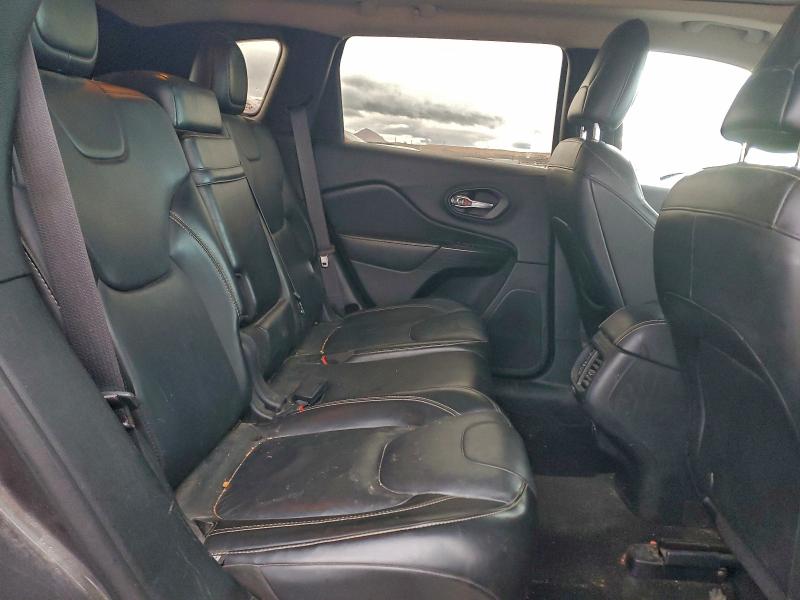 Фото 10 - JEEP GRAND CHER