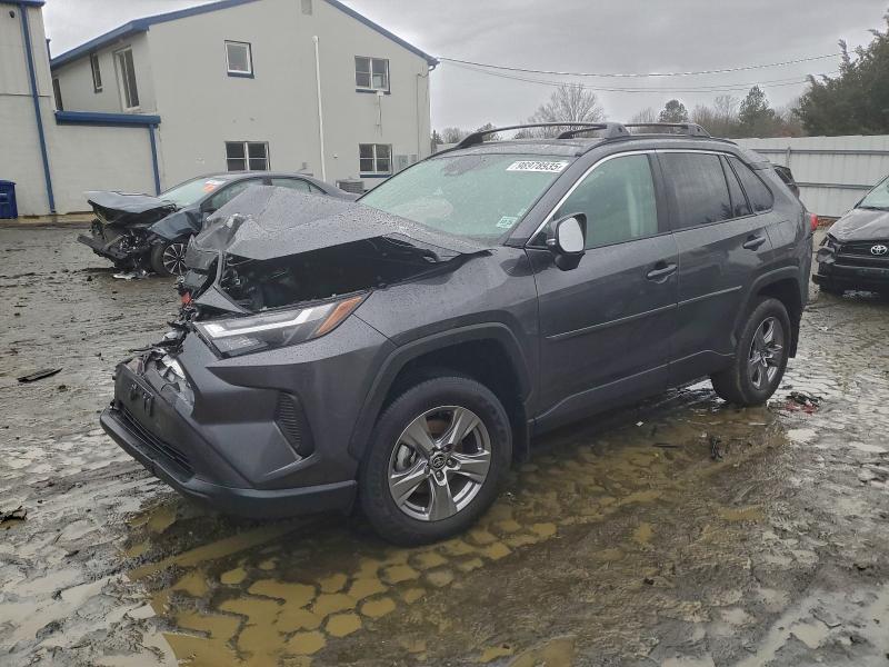 Фото 1 - TOYOTA RAV4