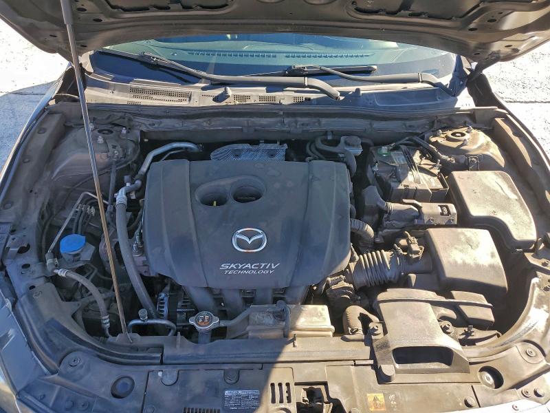 Фото 11 - MAZDA 3