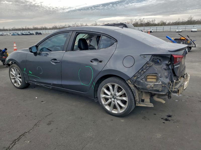 Фото 2 - MAZDA 3