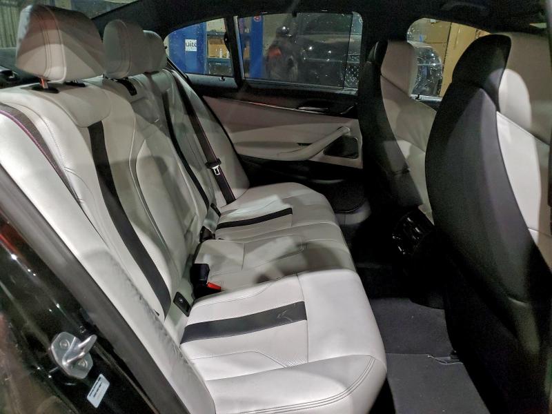 Фото 10 - BMW M5