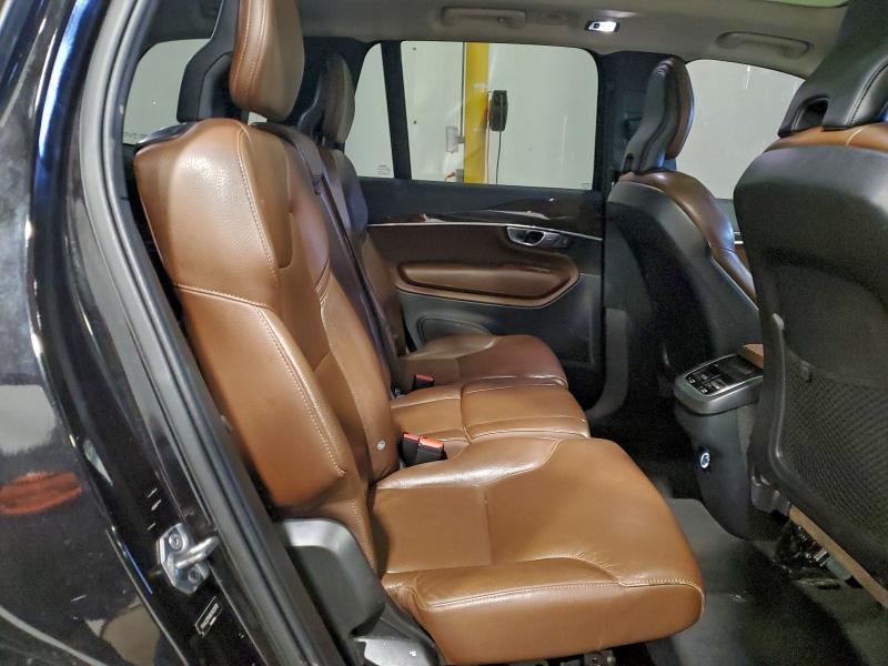 Фото 11 - VOLVO XC90