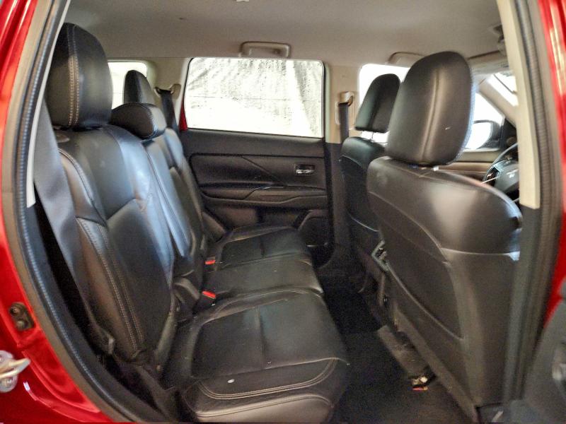 Фото 11 - MITSUBISHI OUTLANDER