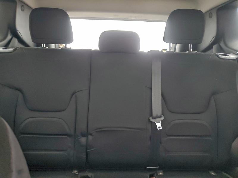 Фото 10 - JEEP RENEGADE