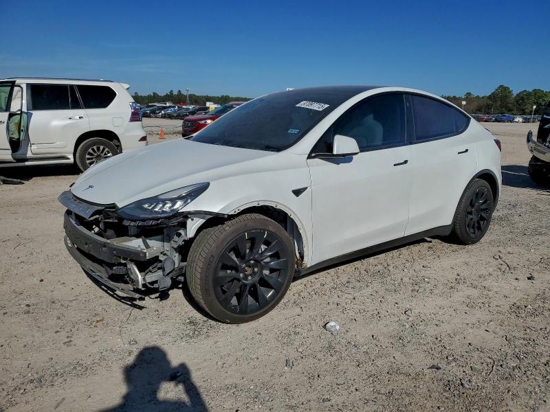 Фото 1 - TESLA MODEL Y