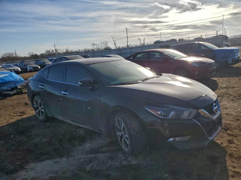 Фото 4 - NISSAN MAXIMA