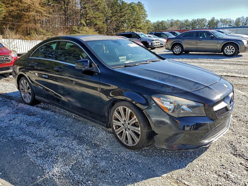 Фото 4 - MERCEDES-BENZ CLA-CLASS