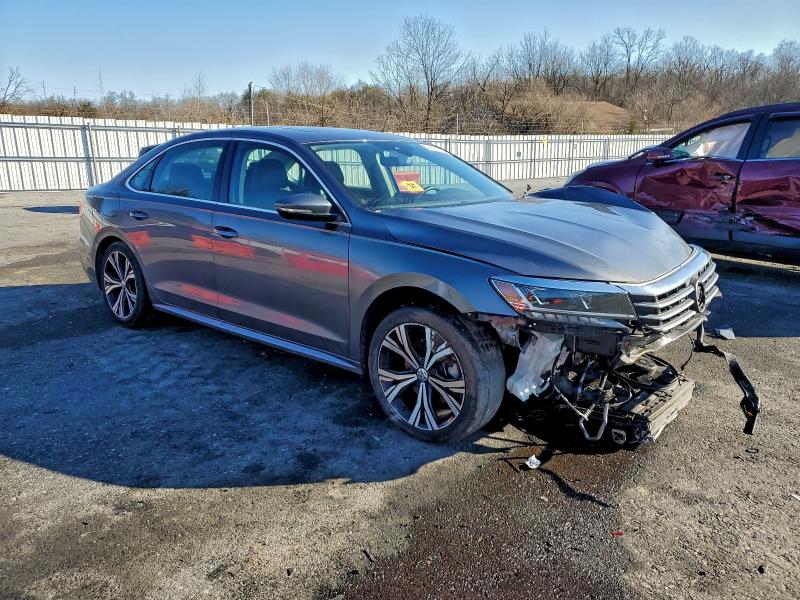 Фото 4 - VOLKSWAGEN PASSAT