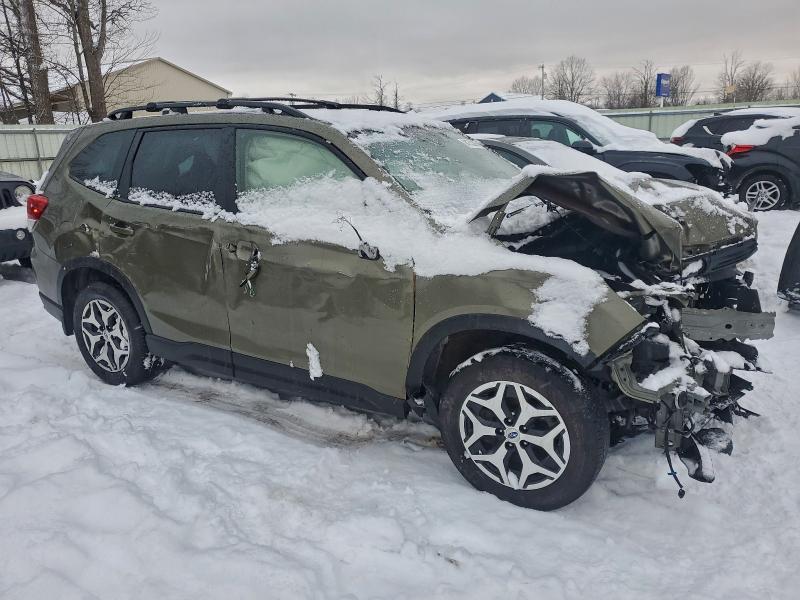 Фото 4 - SUBARU FORESTER