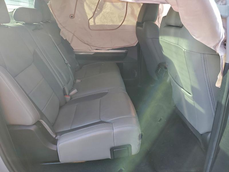 Фото 10 - TOYOTA TUNDRA