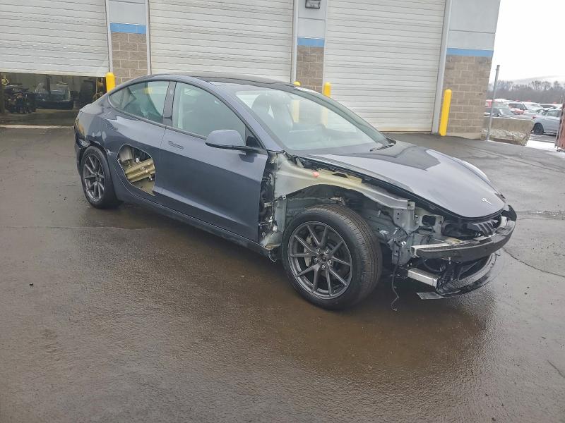 Фото 4 - TESLA MODEL 3