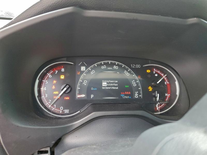 Фото 9 - TOYOTA RAV4