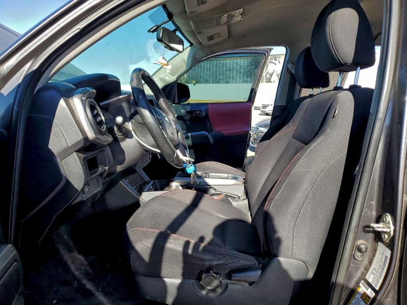 Фото 7 - TOYOTA TACOMA